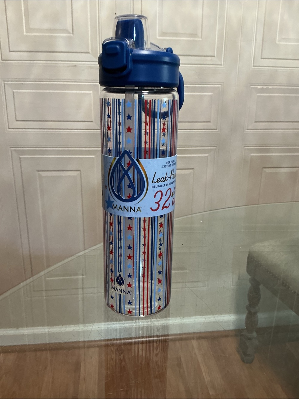 Brand New MANNA Leakproof Glass Water Bottle - 32oz